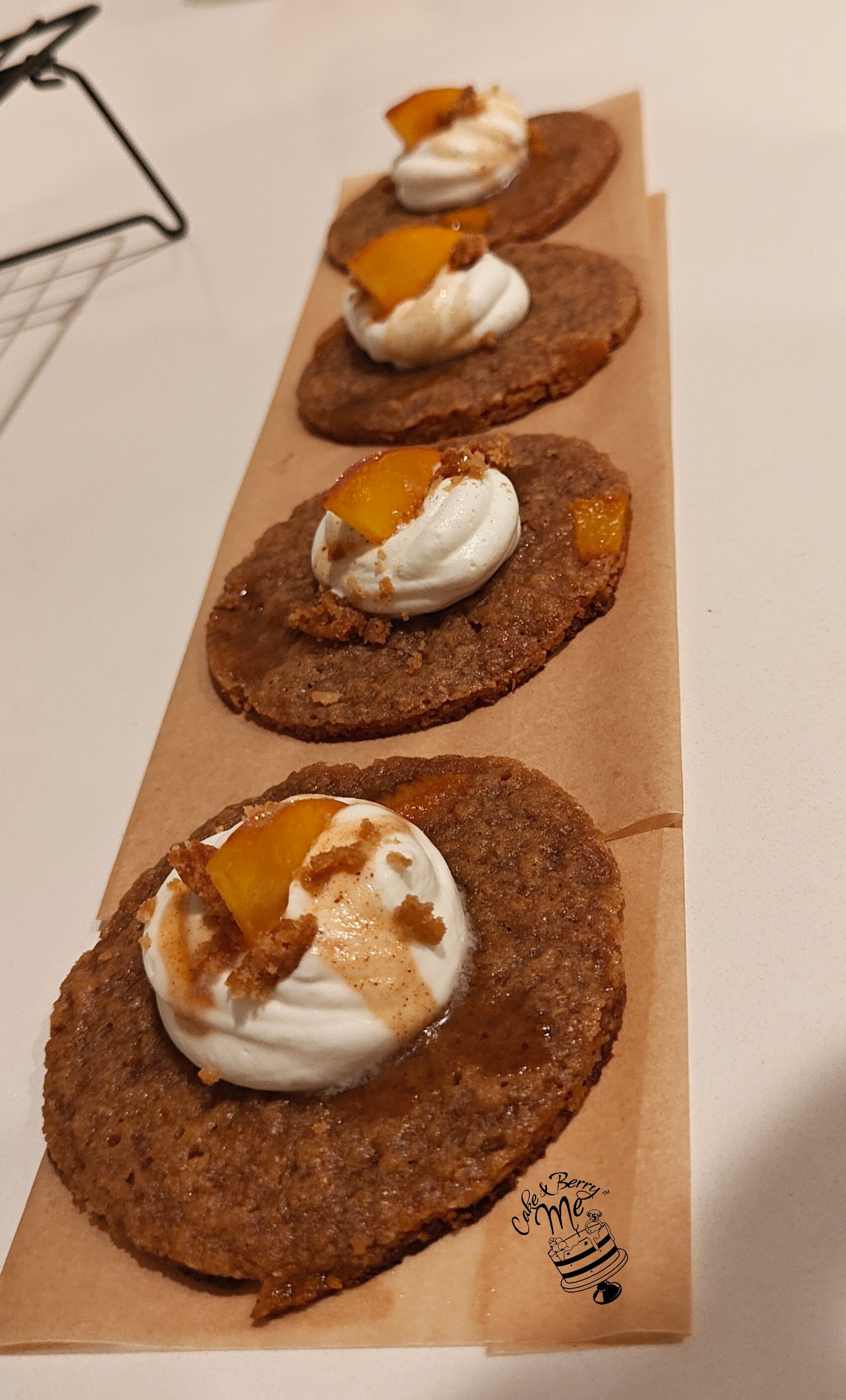 🍑 The Peach Cobbler Brûlée Sablé